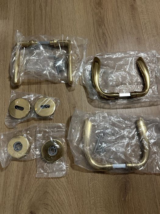 Manere usi Martinelli/Brassline Collali(Italia)set nou