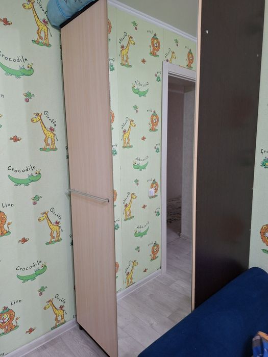 Пролам шифонер б/у хорошем состояний. Цена 20000 тенге