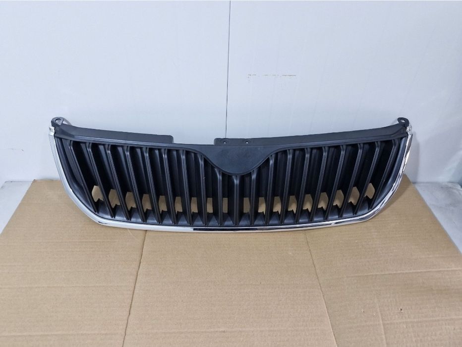 Grila centrala Skoda Superb 2 NOUA 2008-2012