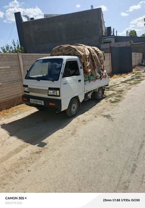 Вывоз мусора строительного мусора и хлам.Старой мебел.