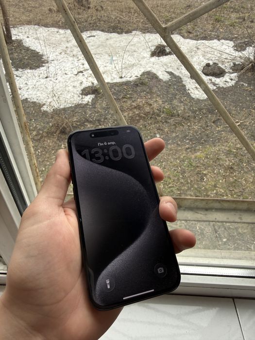 Продам iPhone 15 Pro