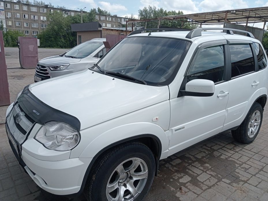 Продам Шевролет нива