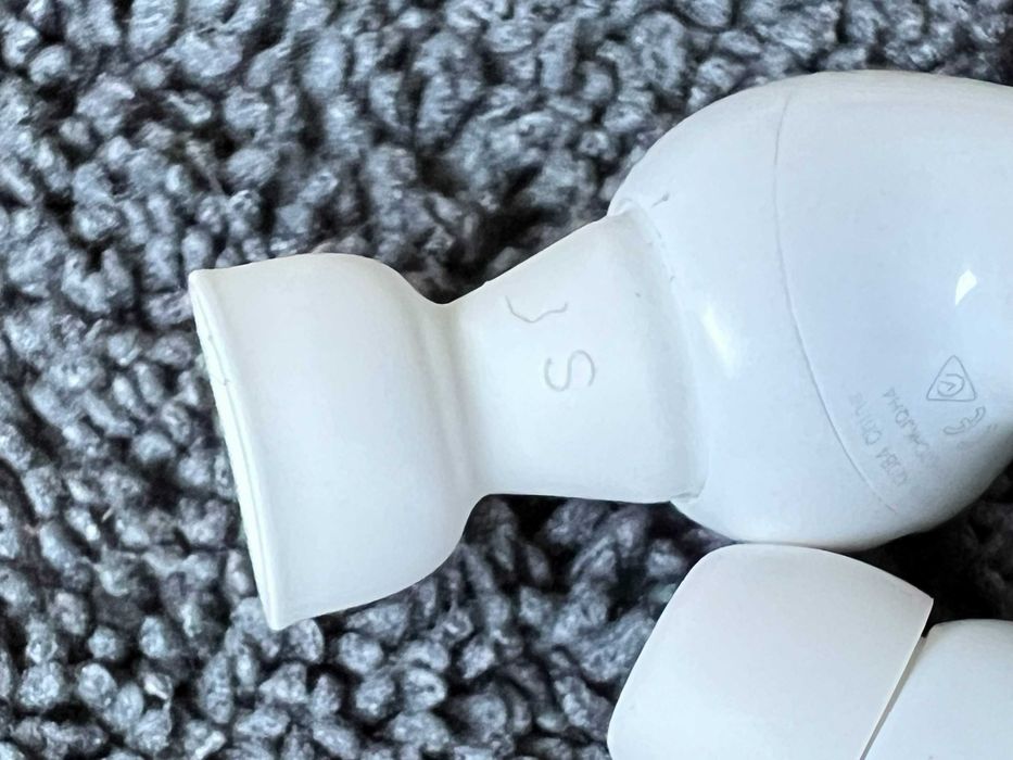 Vând căști Apple AirPods Pro 1