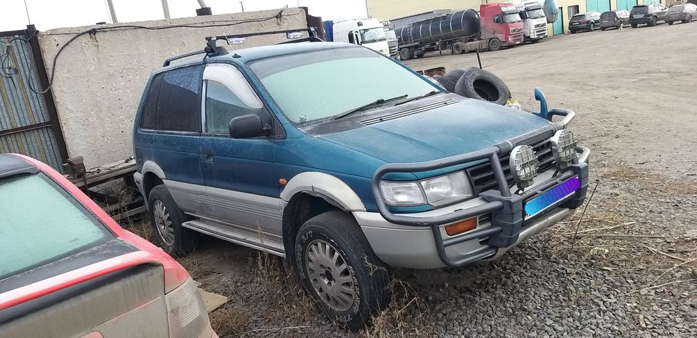 Продам  Mitsubishi RVR