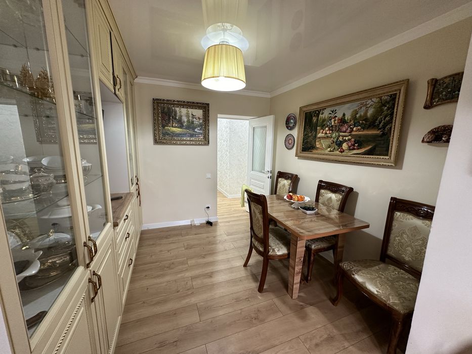 Квартира 5 комнат