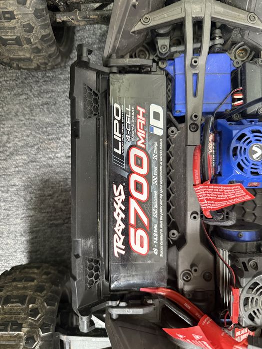 Vand masinuta Traxxas WIDEMaxx 1/10 4S Brushless, TSM, TQi 2,4 GHz, Self Righting, 100km/h