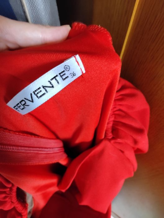 Продам красивые вечерние платья