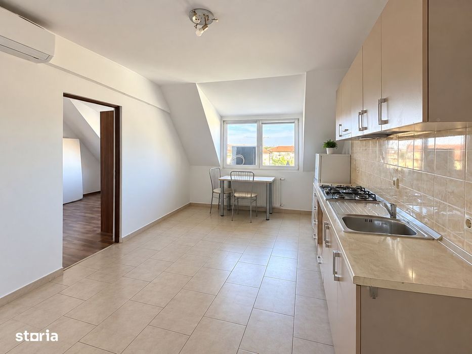Apartament 3 camere, open space, zona Lipovei -Thalia