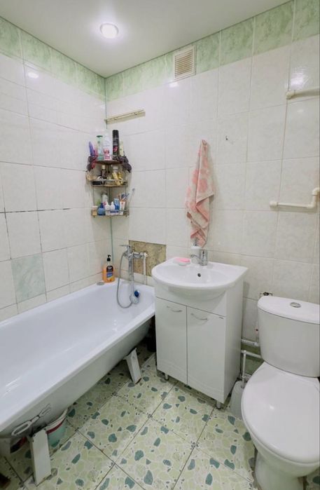 Продам 2-ком квартиру