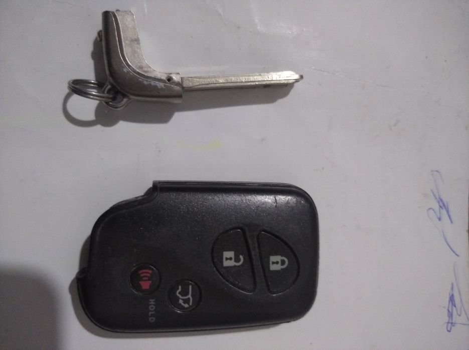 Пульт Lexus 250 состояние хорошо