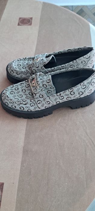 Pantofi dama Guess marimea 38