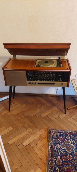 Ретро радио-грамофон