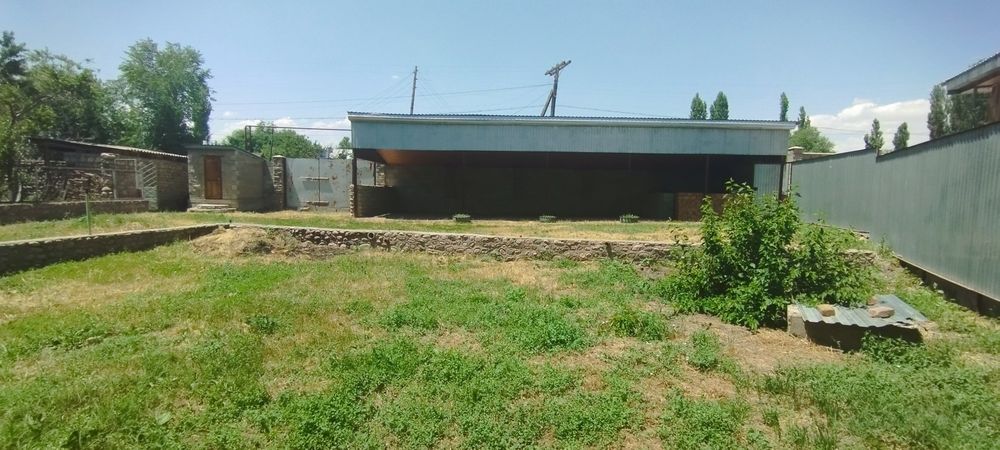 Продается Дом в центре Мерке