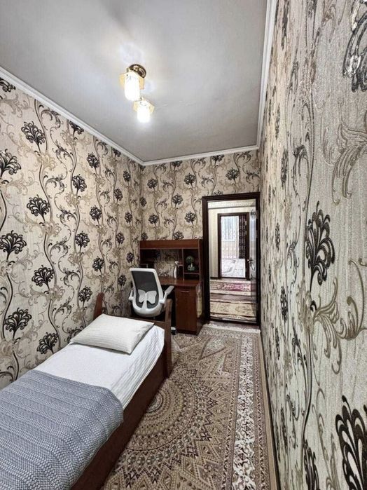 Срочна Сотилади Ганга Себзор Г. Гулом метро  3хона 7етаж 72м²