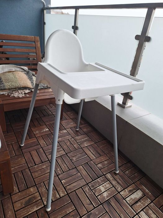 Vand scaun inalt cu tava pentru bebelusi | Model ANTILOP IKEA