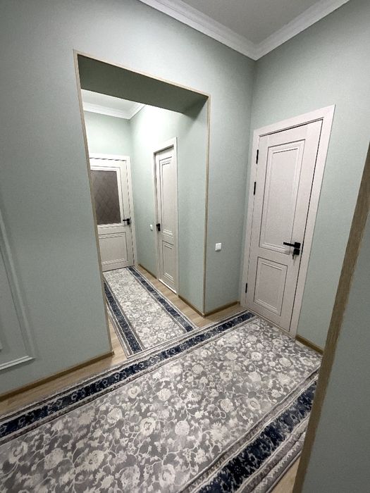 Бек барака Эшонгузарда Новастройка сотилади  70 кв 3 хонали срочно