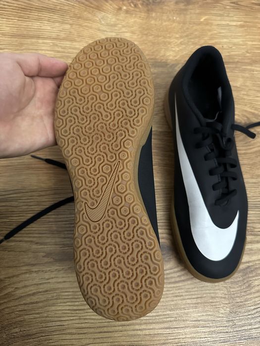 Nike bravata original 42,5 р