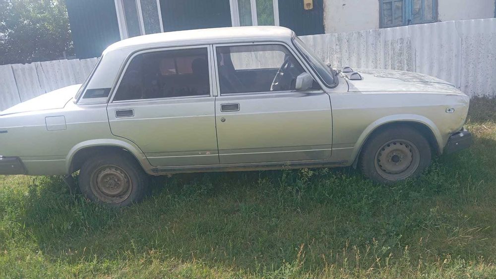 Ваз 2107 Жигули.