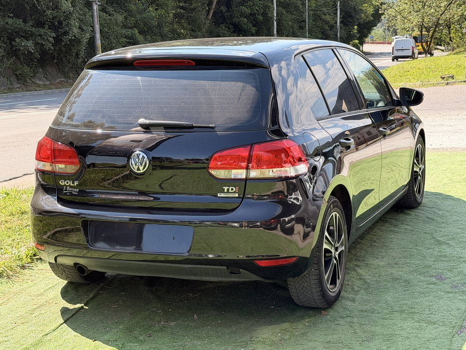 Volkswagen Golf 2013 si in Rate