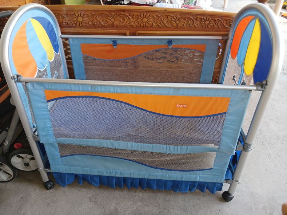 Детская кроват в отличном состояние