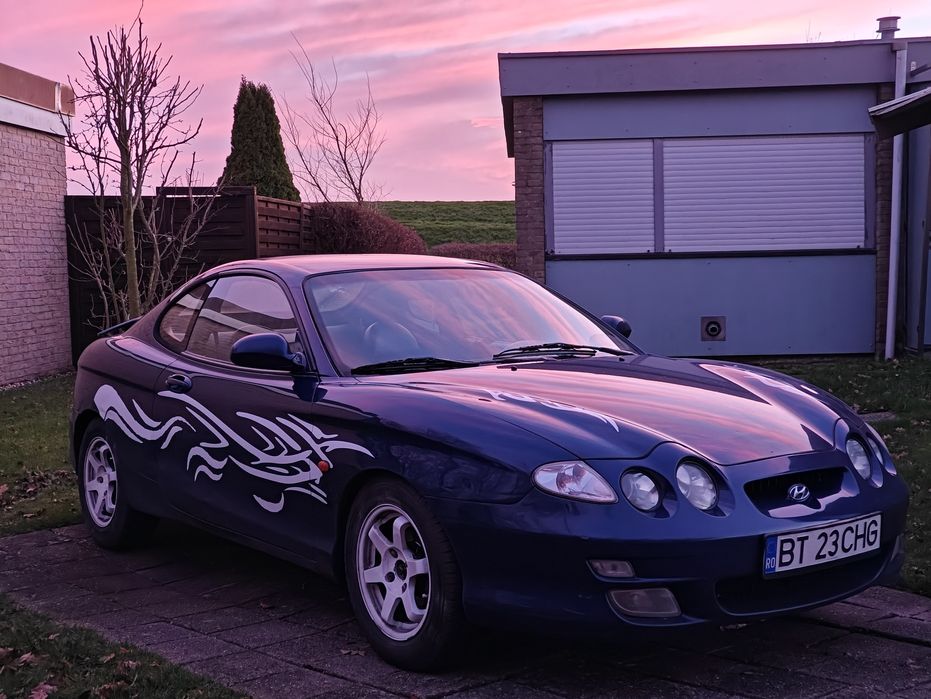 Hyundai coupe tiburon