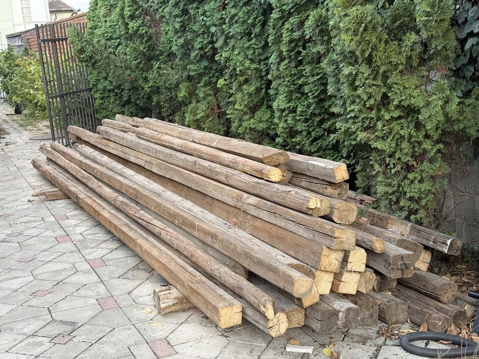Grinzi din lemn de brad vechi -aprox 50 de ani