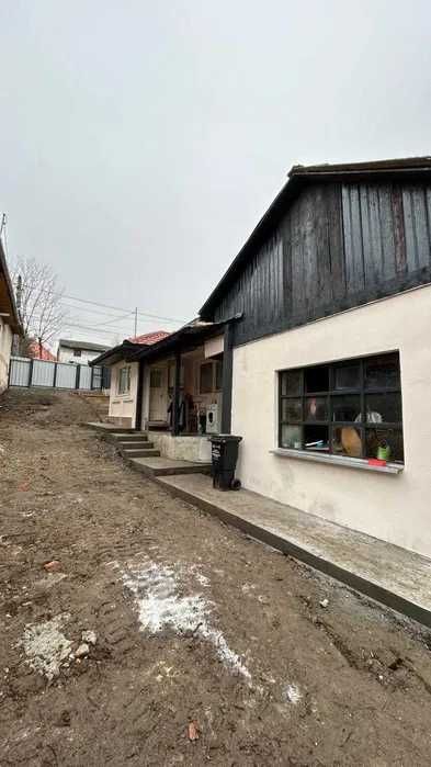 Vand casa in Reghin, zona centrala