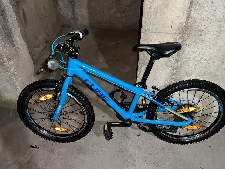 Vânzare bicicleta CUBE culoare Blue, star foarte buna