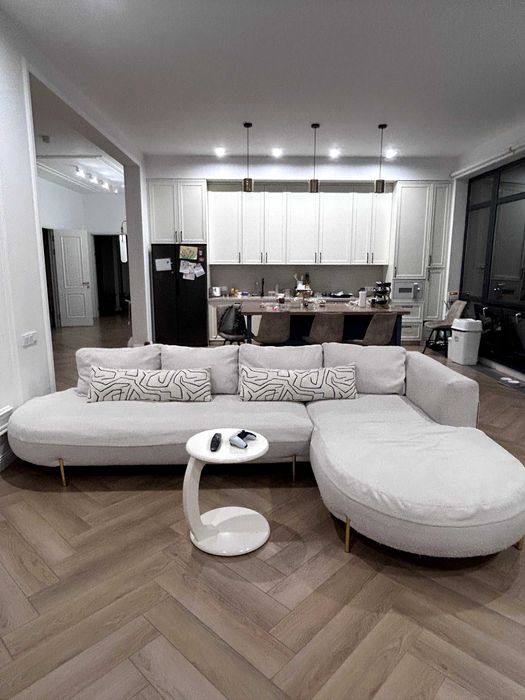 Диван дизайнерский 3,2 м * 2*10