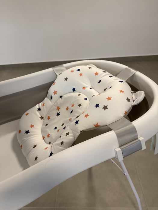 Cadă pliabilă cu suport înalt