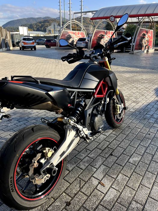 Aprilia Dorsoduro 750 SM