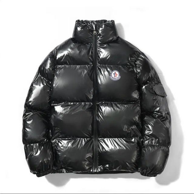 Брендовый пуховик Moncler