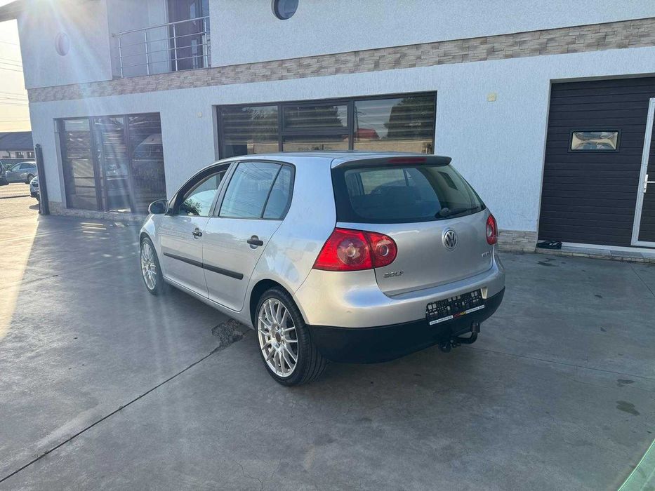VOLKSWAGEN Golf 2005 — imagine 3