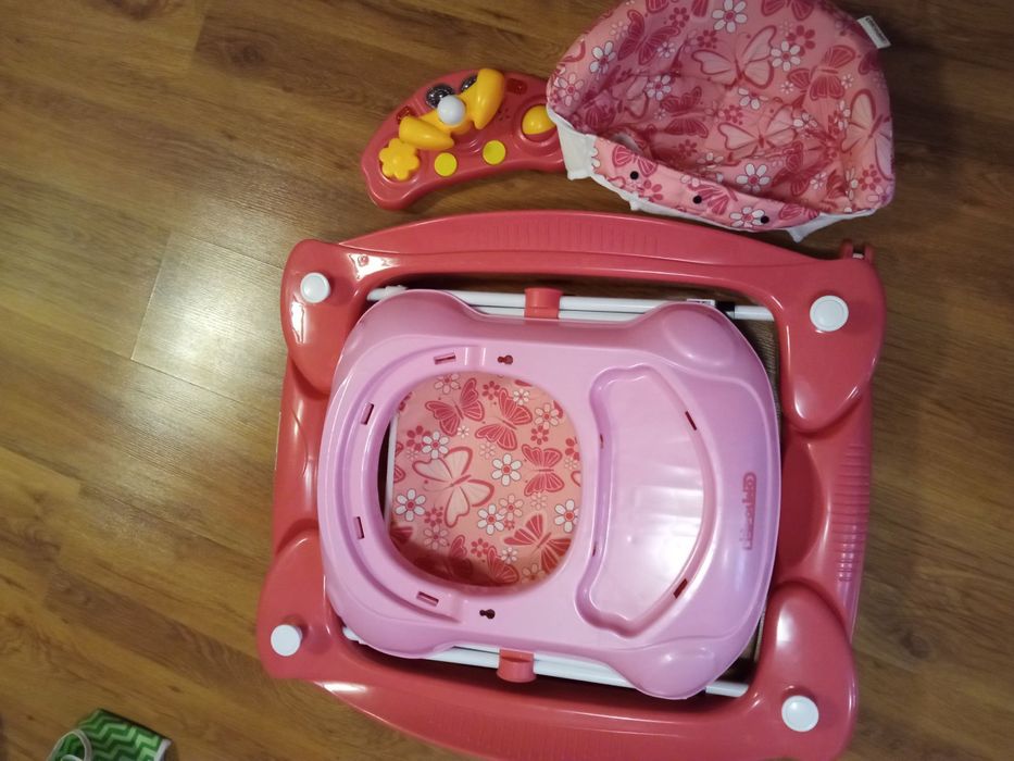 Детска проходилка-люлка CHIPOLINO