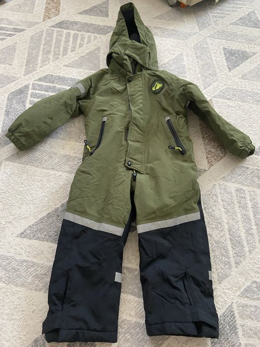 Продаю комбинезон детский