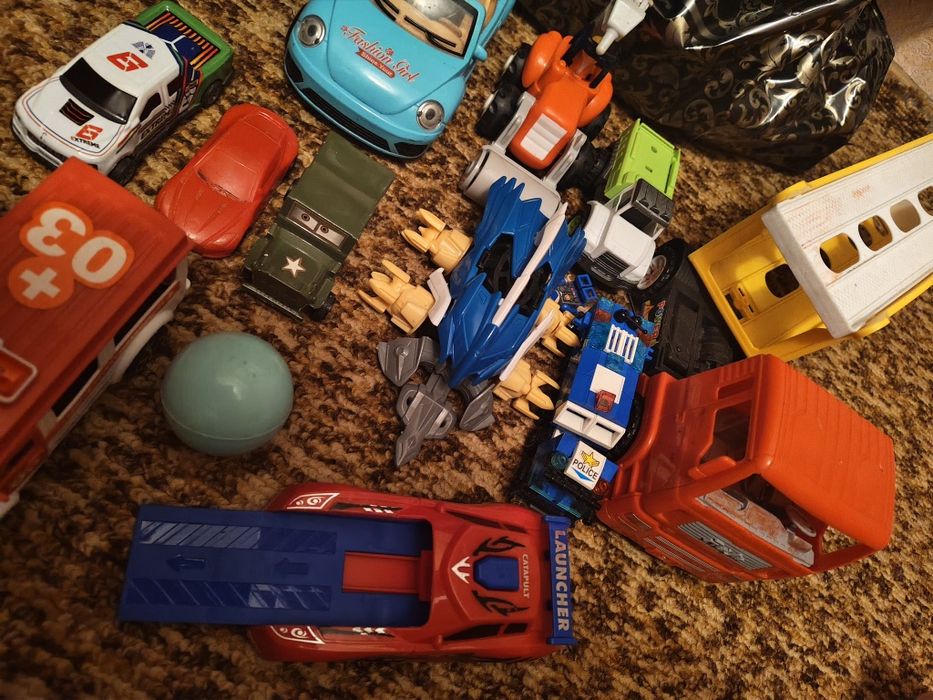 Продам игрушки за все 2500тг