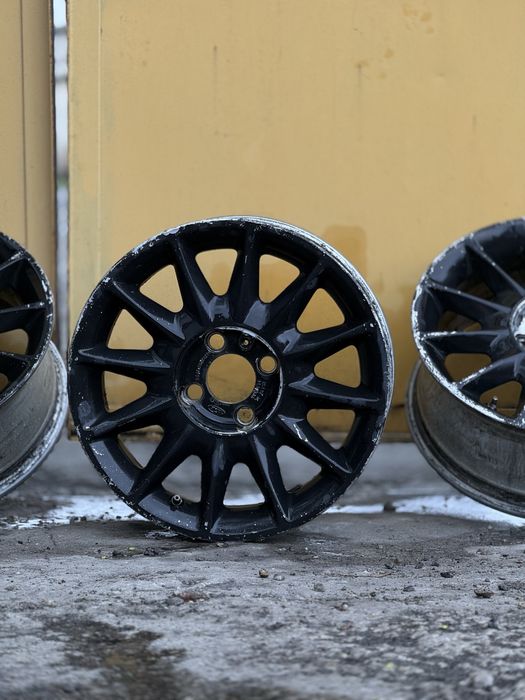 Продам диски на легковое авто R16