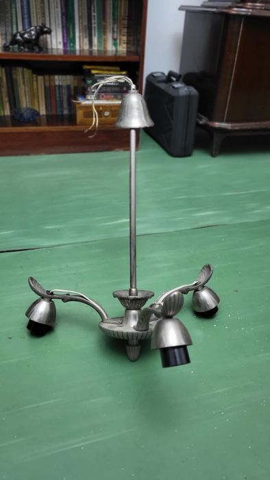 Lustre elegante de vanzare