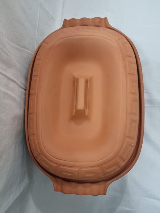 Vas de lut pentru sarmale si friptura