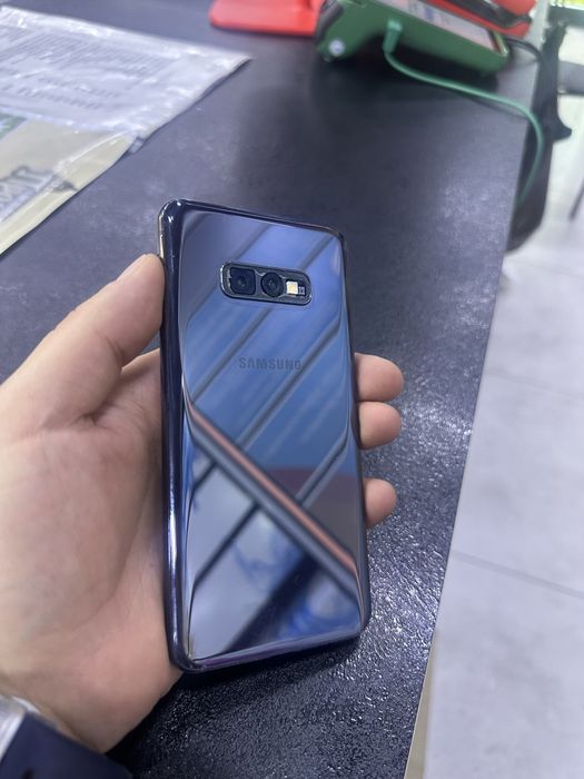 Samsung s 10 e вихорошем состоянии