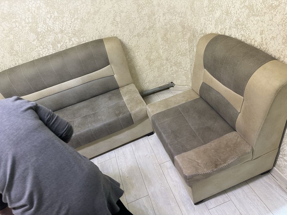 Kuxnya Divan sotiladi