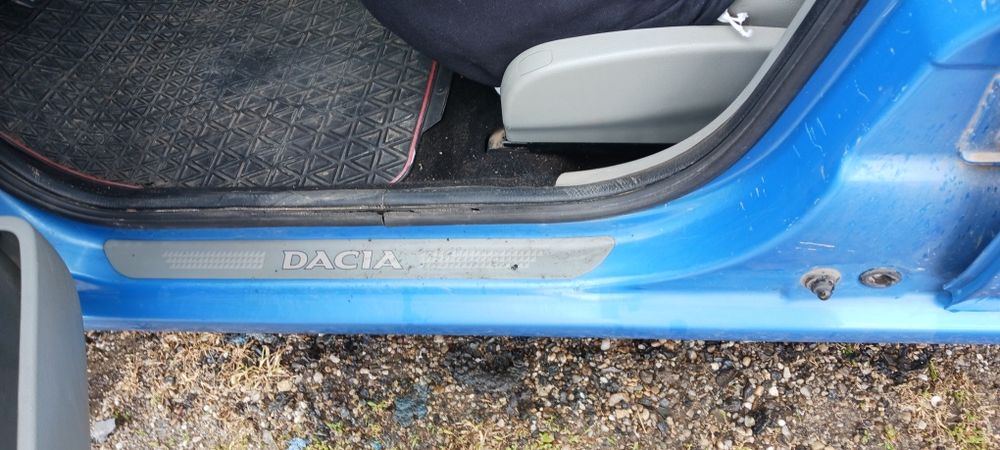 Vând Dacia Logan 1.4 benzina  !