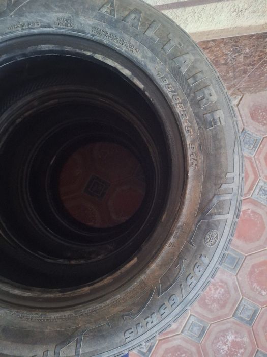 Balon Altaire jentradan yechilgan