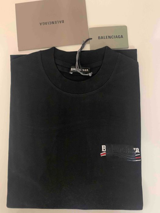 Нови мъжки тениски BALENCIAGA нови с етикети в черен и бял цвят.