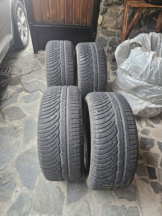 Зимни гуми 245/50/18 RFT BMW