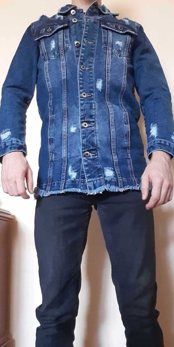 Geacă de blugi băieți  mărimea  L  și XS