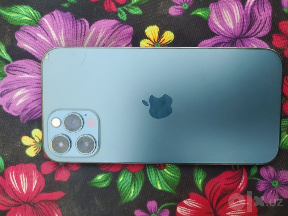 Iphone 12 pro blue