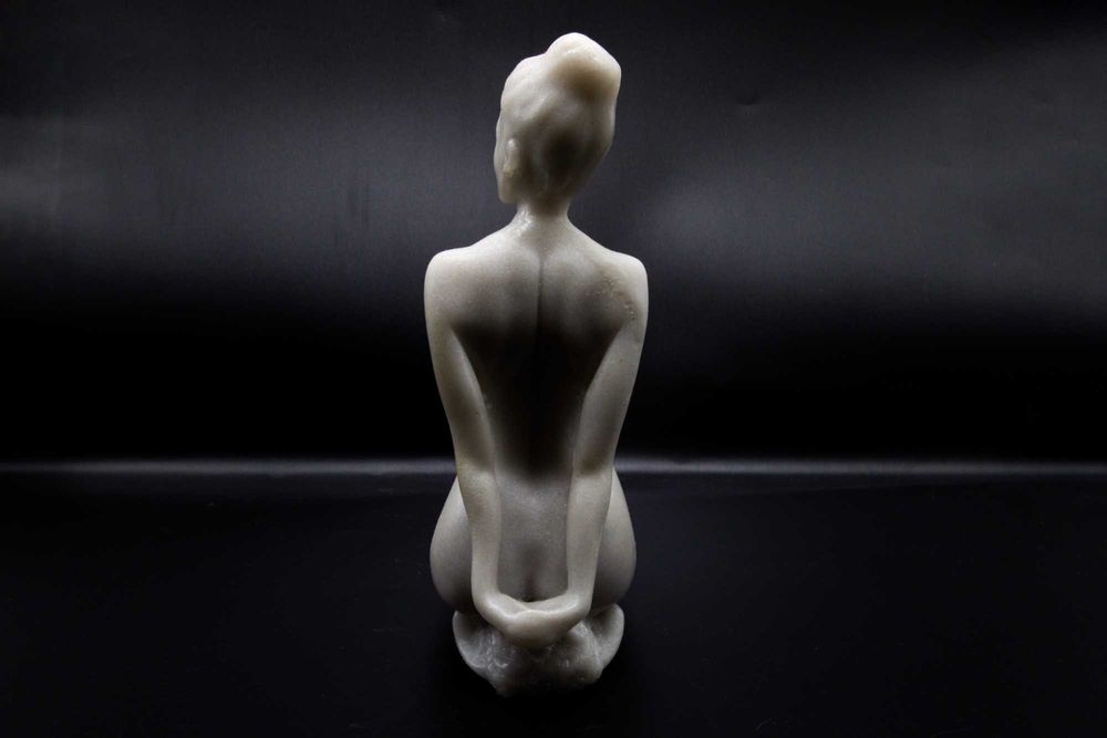 Мраморна арт скулптура „Елиана“ – Версия 3, ръчно изработена