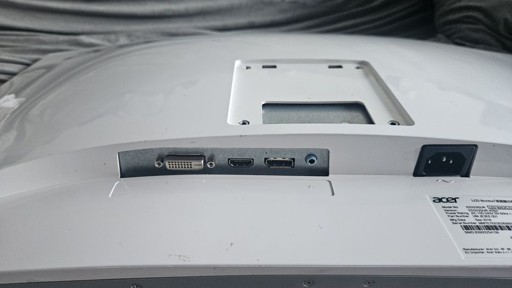 Monitor ACER ED323QUR 2k