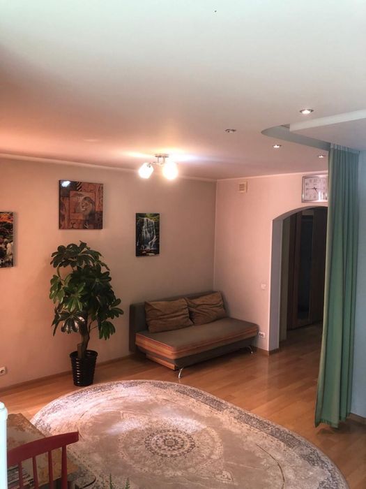 1-ком посуточно Женис 67